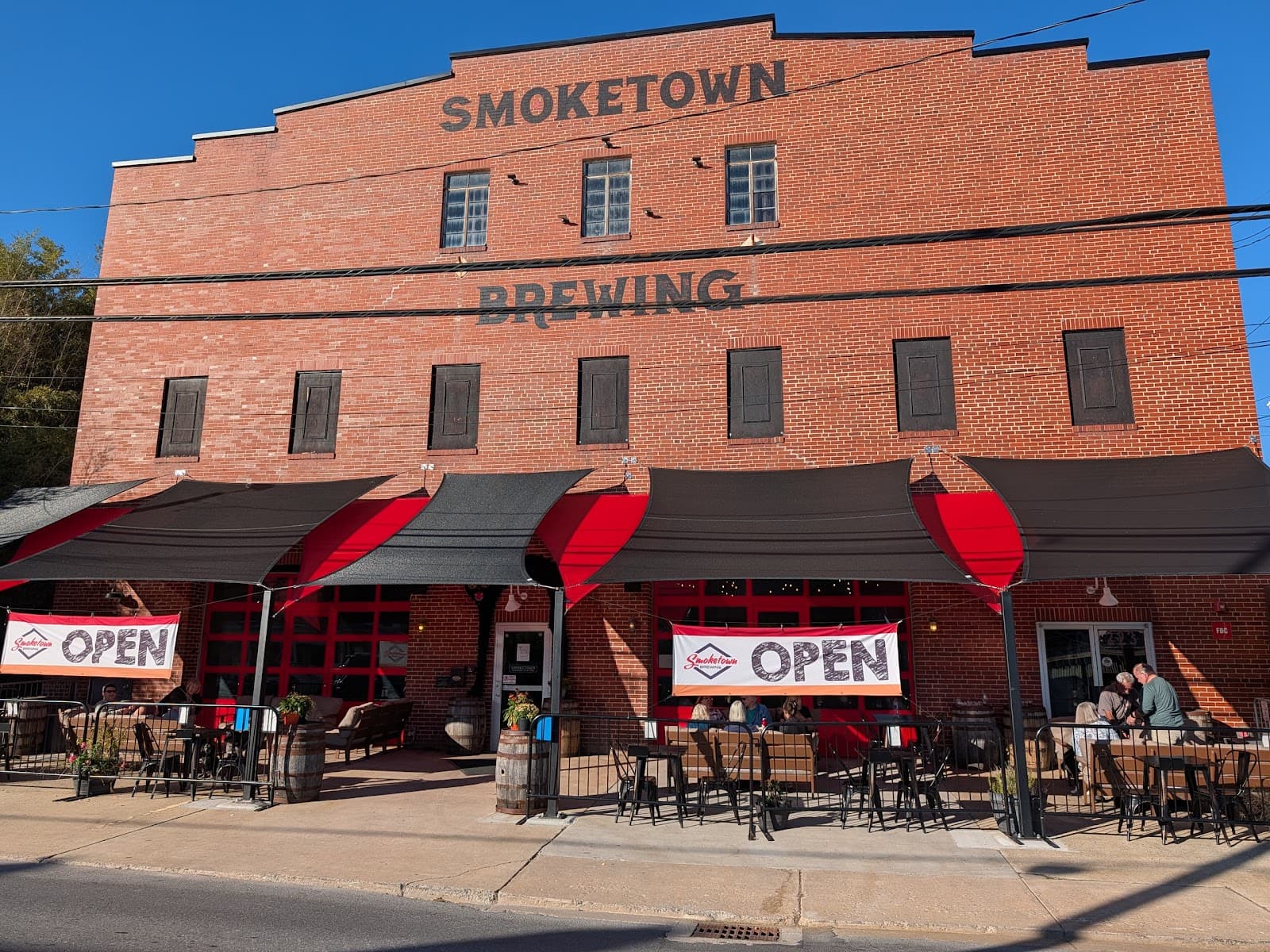 Smoketown Brewing Station photo 2