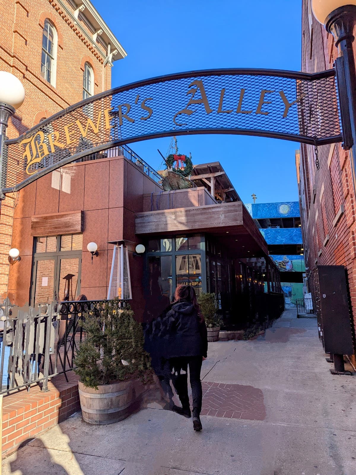 Brewer's Alley Restaurant and Brewery photo 3