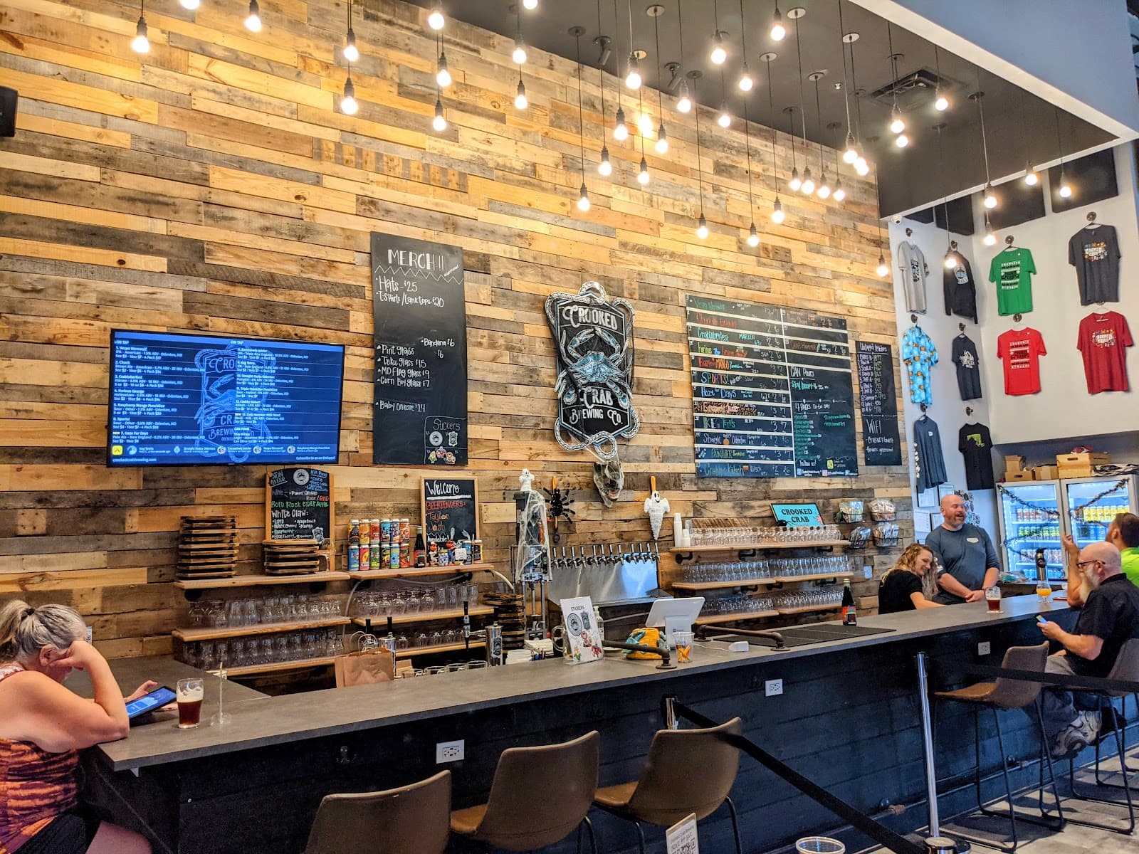 Crooked Crab Brewing Company exterior