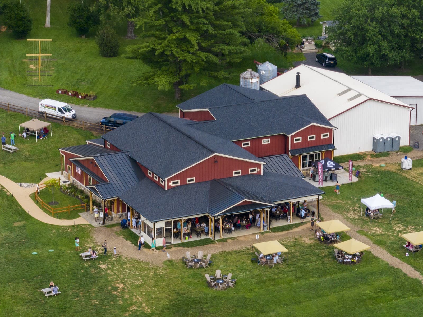 Lone Oak Farm Brewing Company photo 3