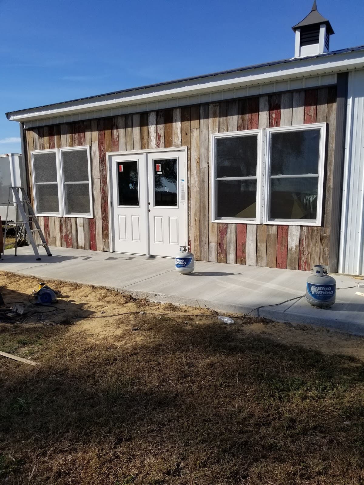 Patriot Acres Farm Brewery exterior