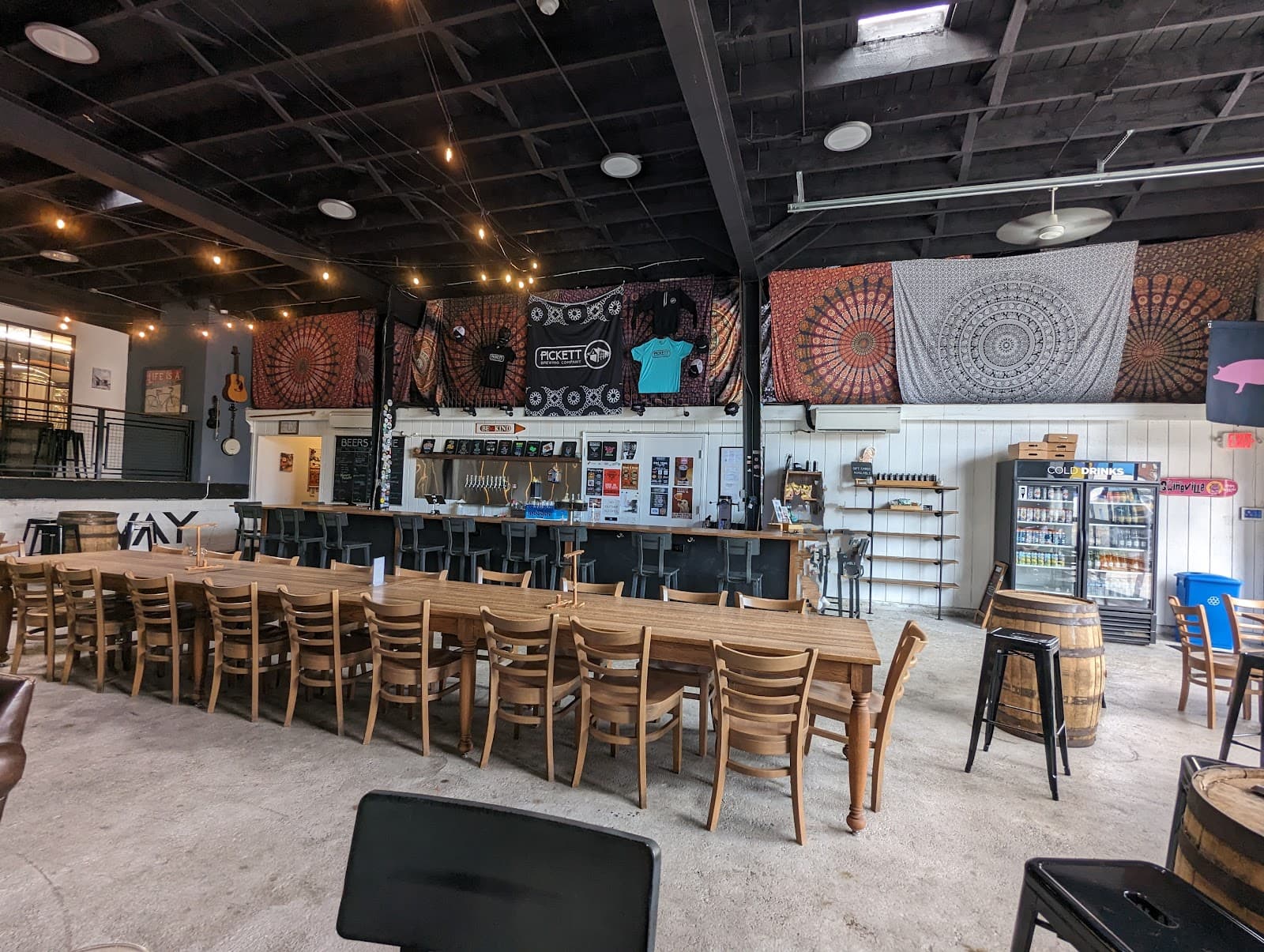 Pickett Brewing Company exterior